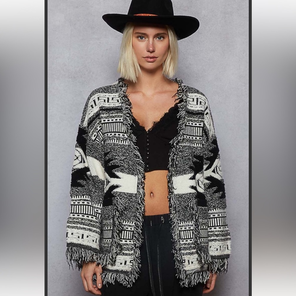 POL Black and White Patterned Cardigan NWOT